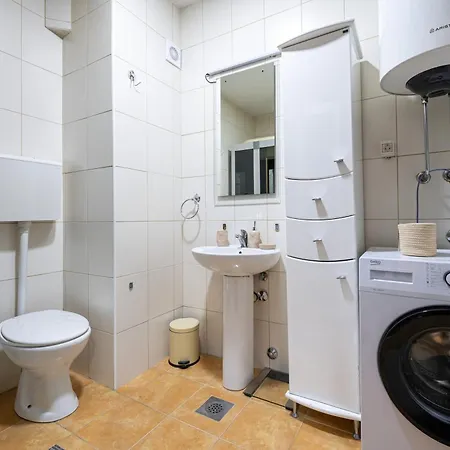 Moraca Three Bedroom Lägenhet