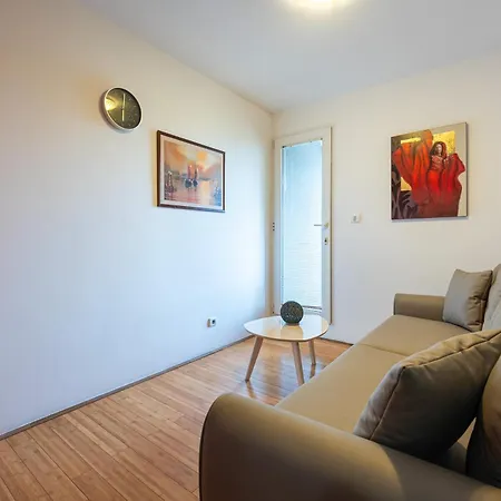 Moraca Three Bedroom Lägenhet Podgorica
