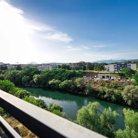 Moraca Three Bedroom Appartamento Podgorica