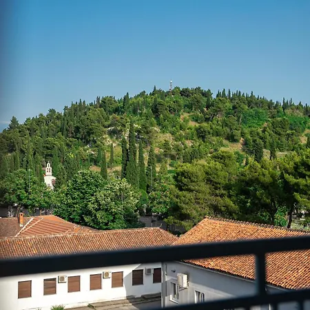 Moraca Three Bedroom Appartamento